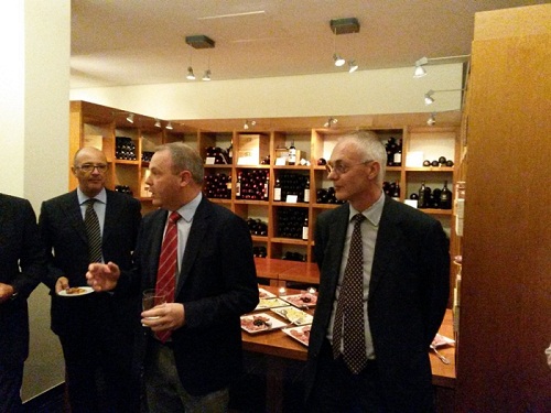 Vitrum/Aldo Faccenda nuovo presidente
