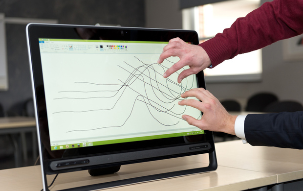 AGC/TIREXtreme, il vetro multitouch